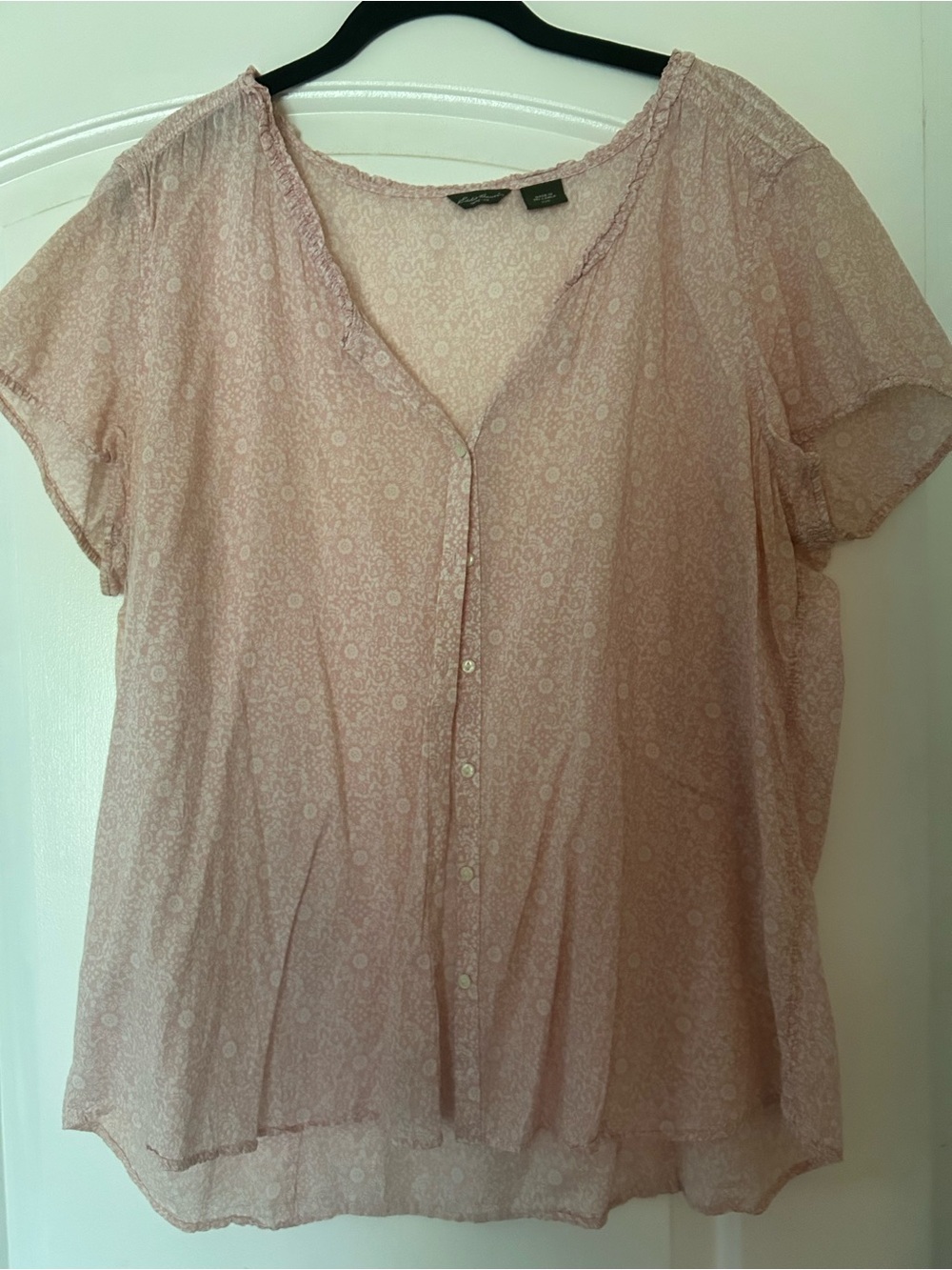 Eddie Bauer Pale Pink Short-Sleeve Floral Button Blouse